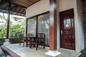 Bounty Hotel