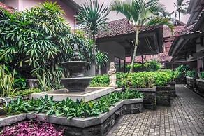 Bounty Hotel