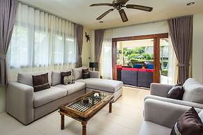Idyllic Samui Beach Villa Resort