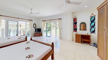 Idyllic Samui Beach Villa Resort
