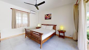 Idyllic Samui Beach Villa Resort
