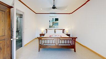 Idyllic Samui Beach Villa Resort