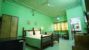 Anuraag Villa