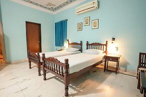 Anuraag Villa