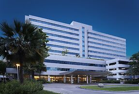 Centara Life Government Complex Hotel & Convention Centre Chaeng Watth