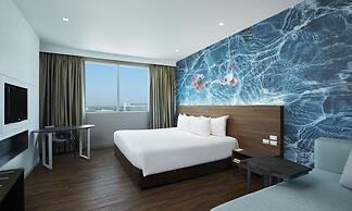 Centara Life Government Complex Hotel & Convention Centre Chaeng Watth