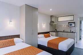429 Apartments and Suites