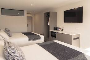 429 Apartments and Suites