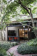 Emdoneni Lodge