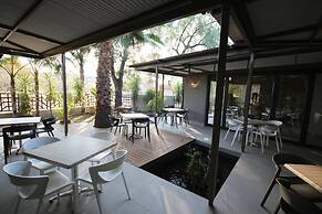 The Elegant Guesthouse