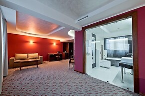 Artis Hotel & Spa