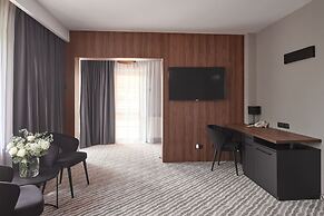Artis Hotel & Spa