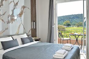 ID Holiday Living