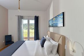ID Holiday Living