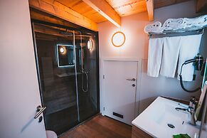 Utopia Hotel