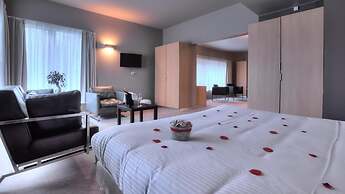 Utopia Hotel