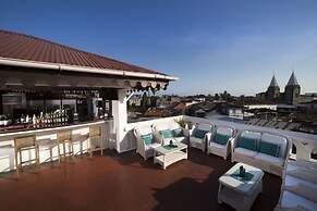 Maru Maru Hotel