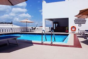 Maru Maru Hotel