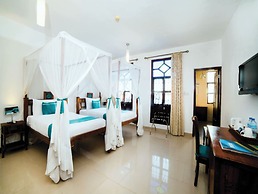 Maru Maru Hotel