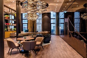 Motel One Köln-Altstadt