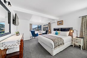 Balmoral Lodge
