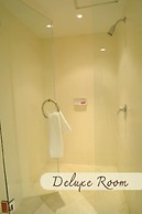 New Season Hotel