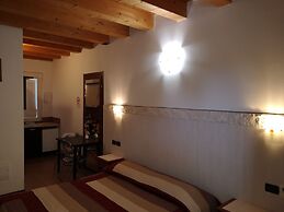 Ca' del Sasso Country House