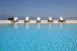Mira Resort
