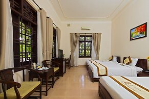 Bach Dang Hoi An Hotel