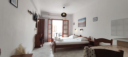 Kapetanos Rooms