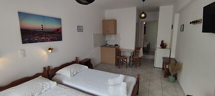 Kapetanos Rooms
