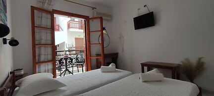 Kapetanos Rooms