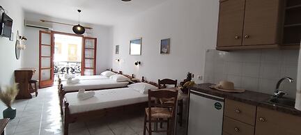 Kapetanos Rooms