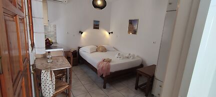 Kapetanos Rooms