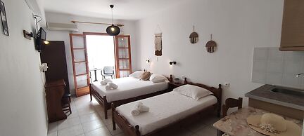 Kapetanos Rooms