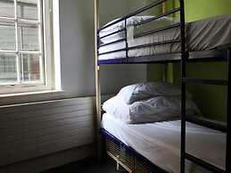 Rock n Bowl Hostel