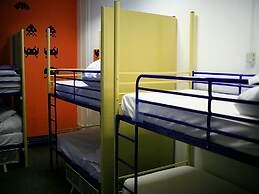 Rock n Bowl Hostel