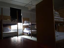 Rock n Bowl Hostel