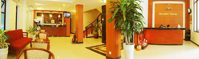 V N E Hotel