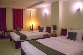 V N E Hotel