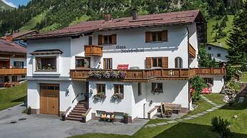 Haus Schrofenstein