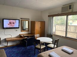 Tollgate Motel