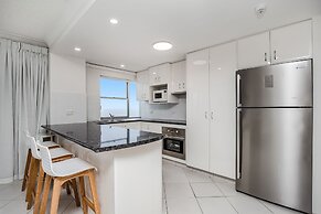 Pacific Plaza Apartments