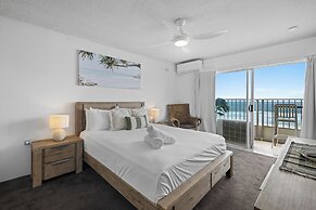 Pacific Plaza Apartments