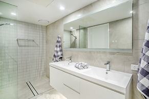 Pacific Plaza Apartments
