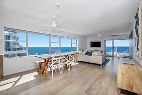 Pacific Plaza Apartments
