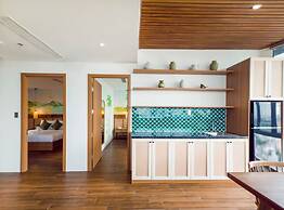 Gold Central Hotel by Haviland