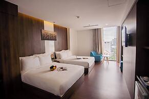 Gold Central Hotel by Haviland