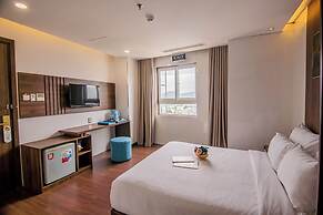 Gold Central Hotel by Haviland