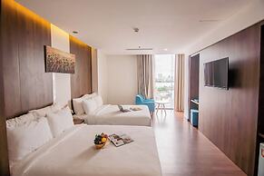 Gold Central Hotel by Haviland